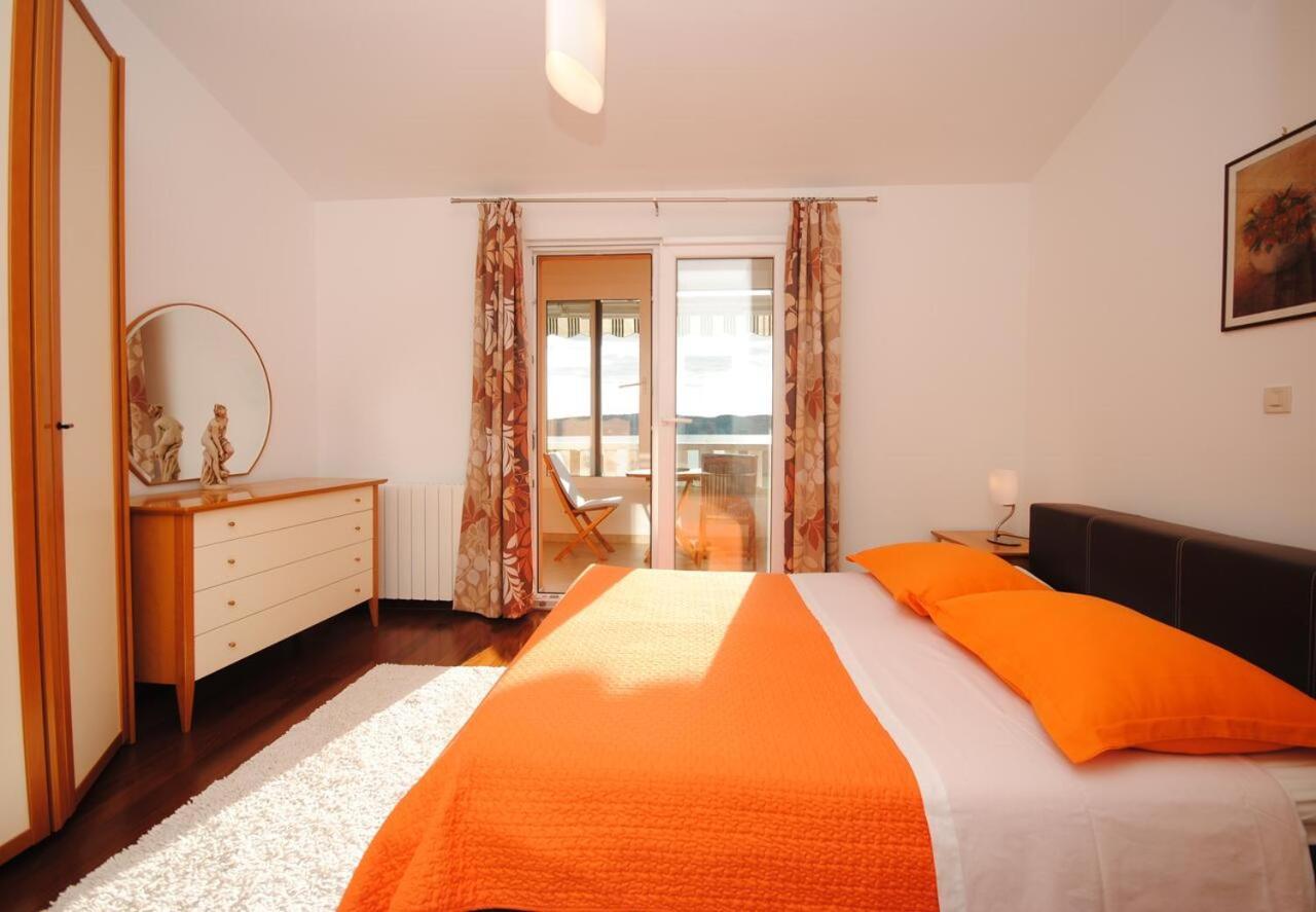 Seaview Luxury Apartment "Lucy" With Terrace & Vintage Summer Kitchen Trogir Extérieur photo