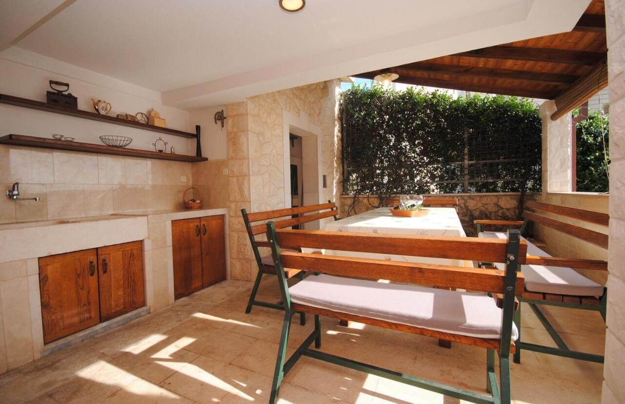 Seaview Luxury Apartment "Lucy" With Terrace & Vintage Summer Kitchen Trogir Extérieur photo