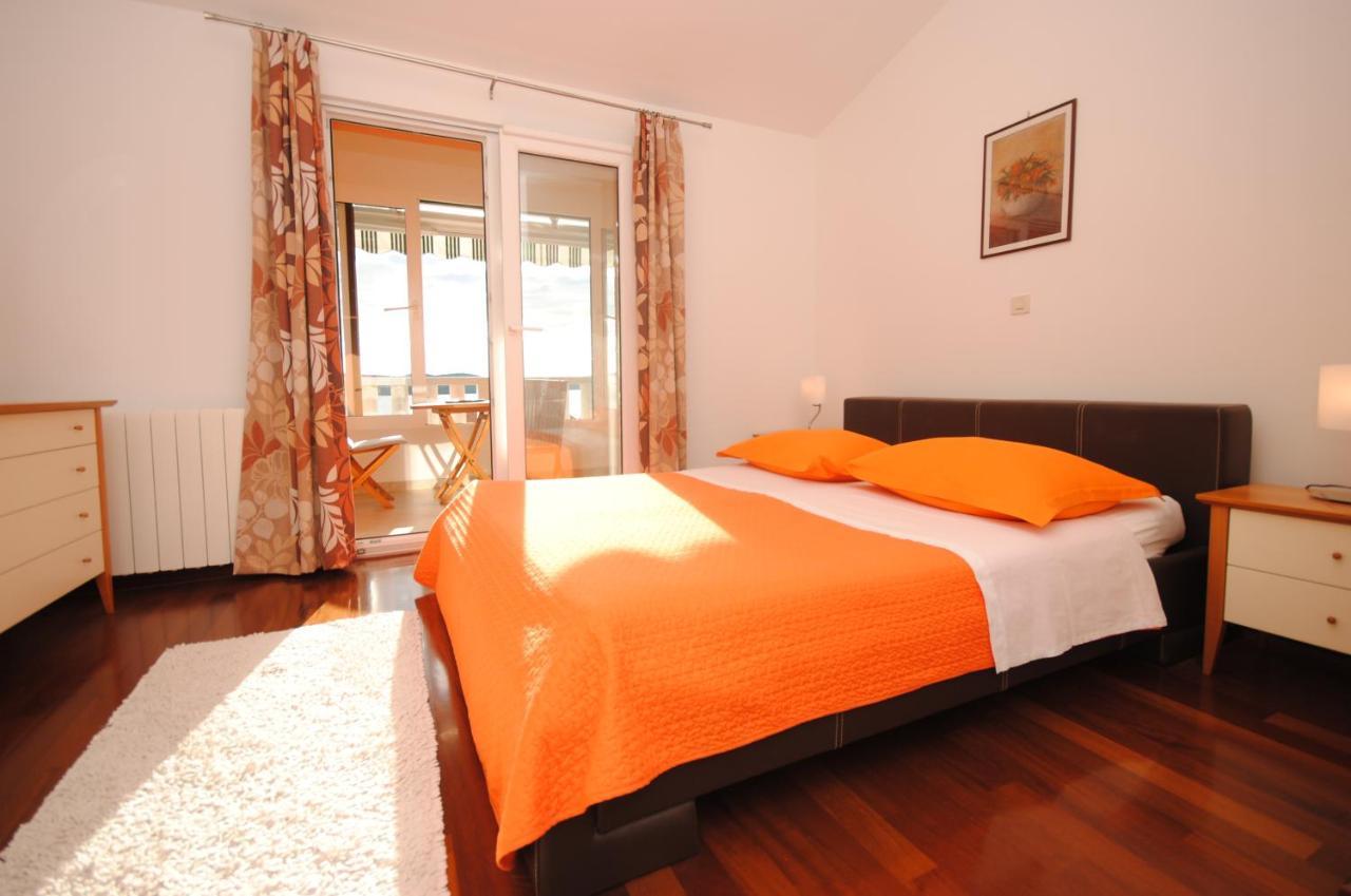 Seaview Luxury Apartment "Lucy" With Terrace & Vintage Summer Kitchen Trogir Extérieur photo